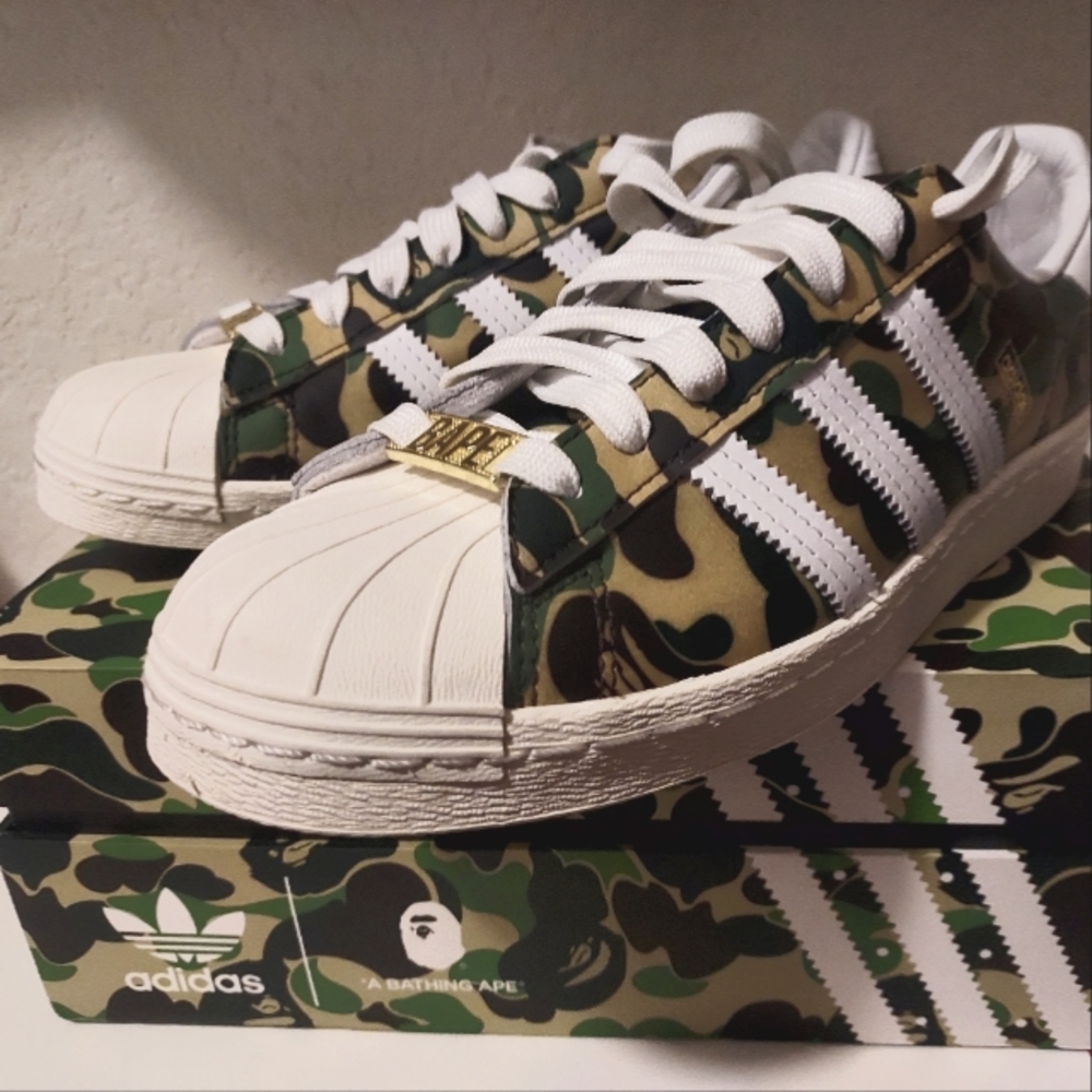 RARE!! BAPE X ADIDAS SUPERSTAR  ABC GREEN CAMO. Men's size 6.5/ women's 7.5
